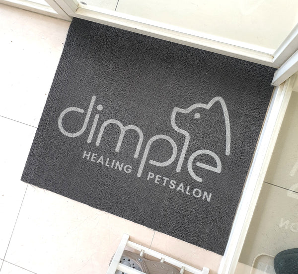 Loop pile and rubber border of a Loop 7 mm logo mat